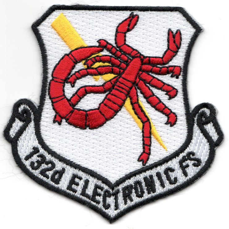 VAQ-132 'ELECTRONIC FS' Crest (White)